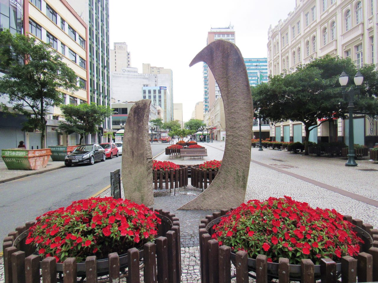 Passeios gratuitos em Curitiba Vivi na Viagem