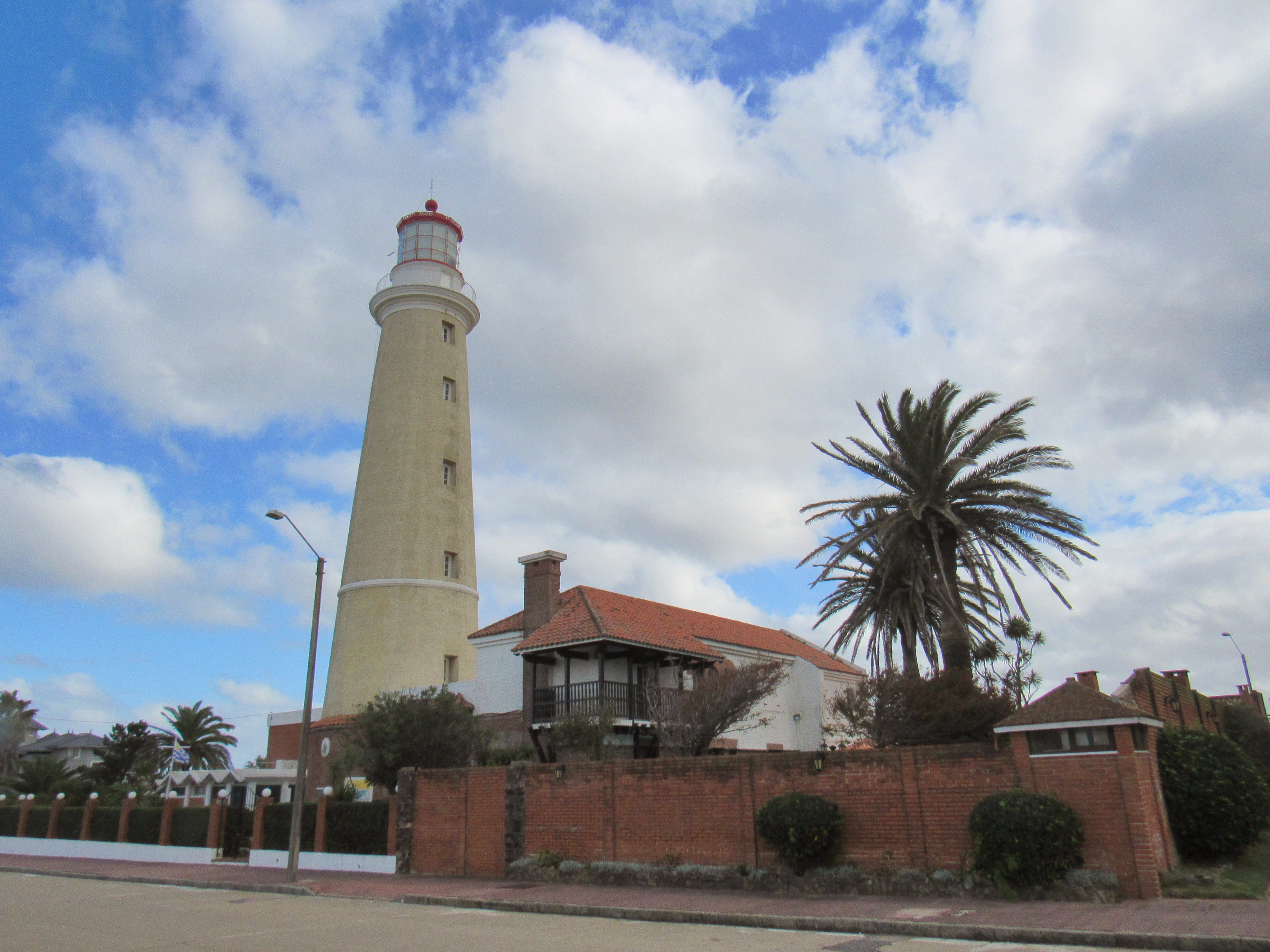 Farol de Punta del Este VIVINAVIAGEM