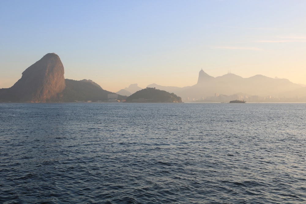 Passeio de barco no Rio de Janeiro com a Maré Mansa